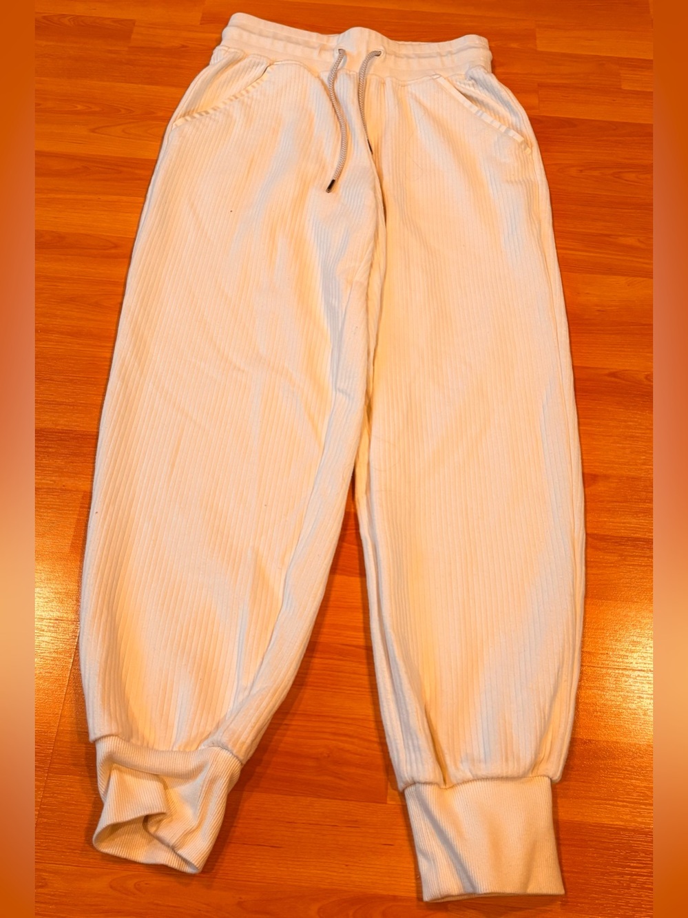 Varley Cream Ribbed Jogger Sweatpants